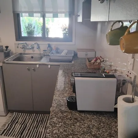 Irenes Larnaca
